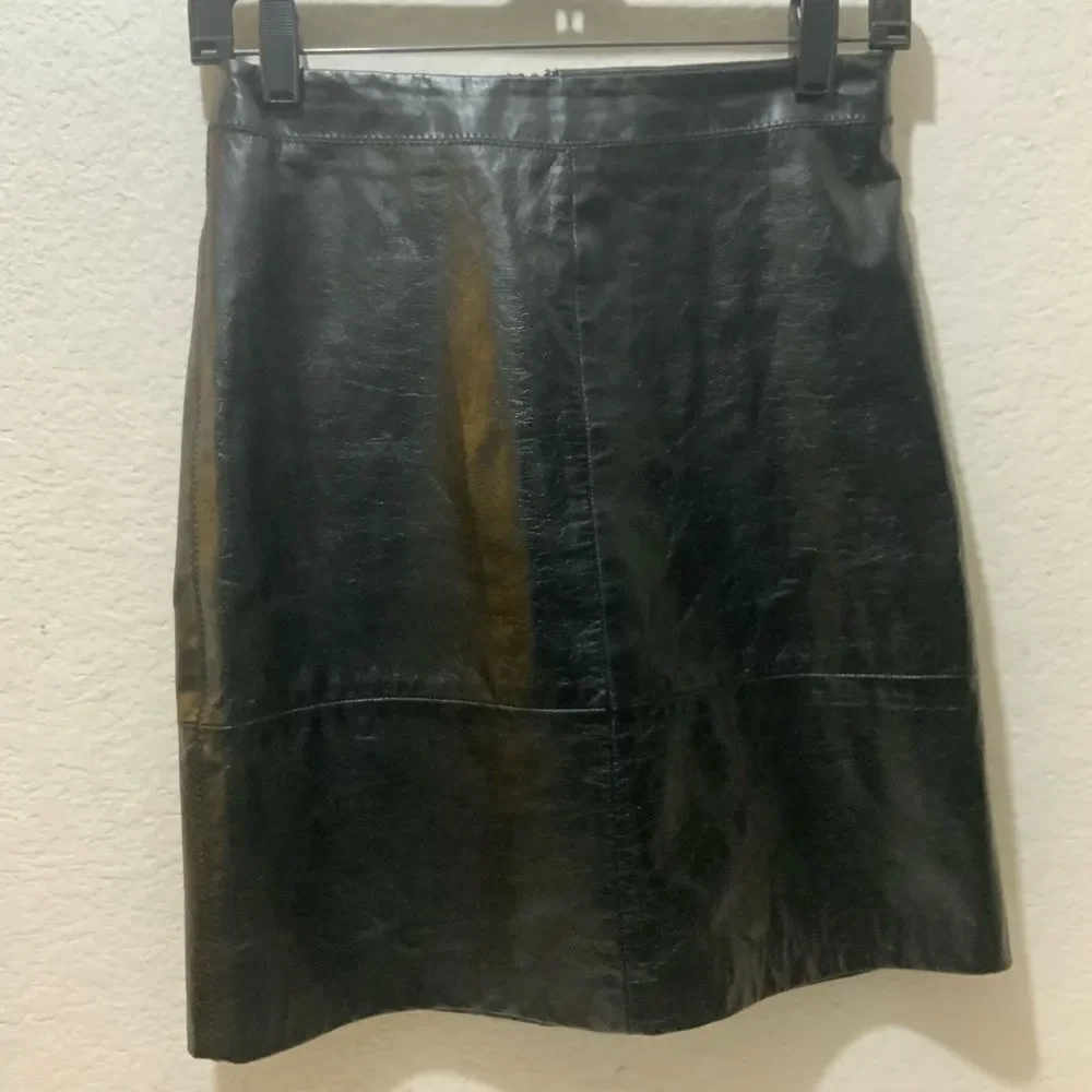 Vintage The GAP genuine leather skirt size 1